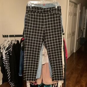 Old Navy Black and White Plaid Cropped Pants